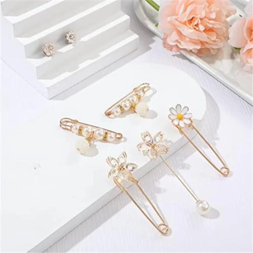 17 Pieces Pearl Brooch Pins Sweater Shawl Clips